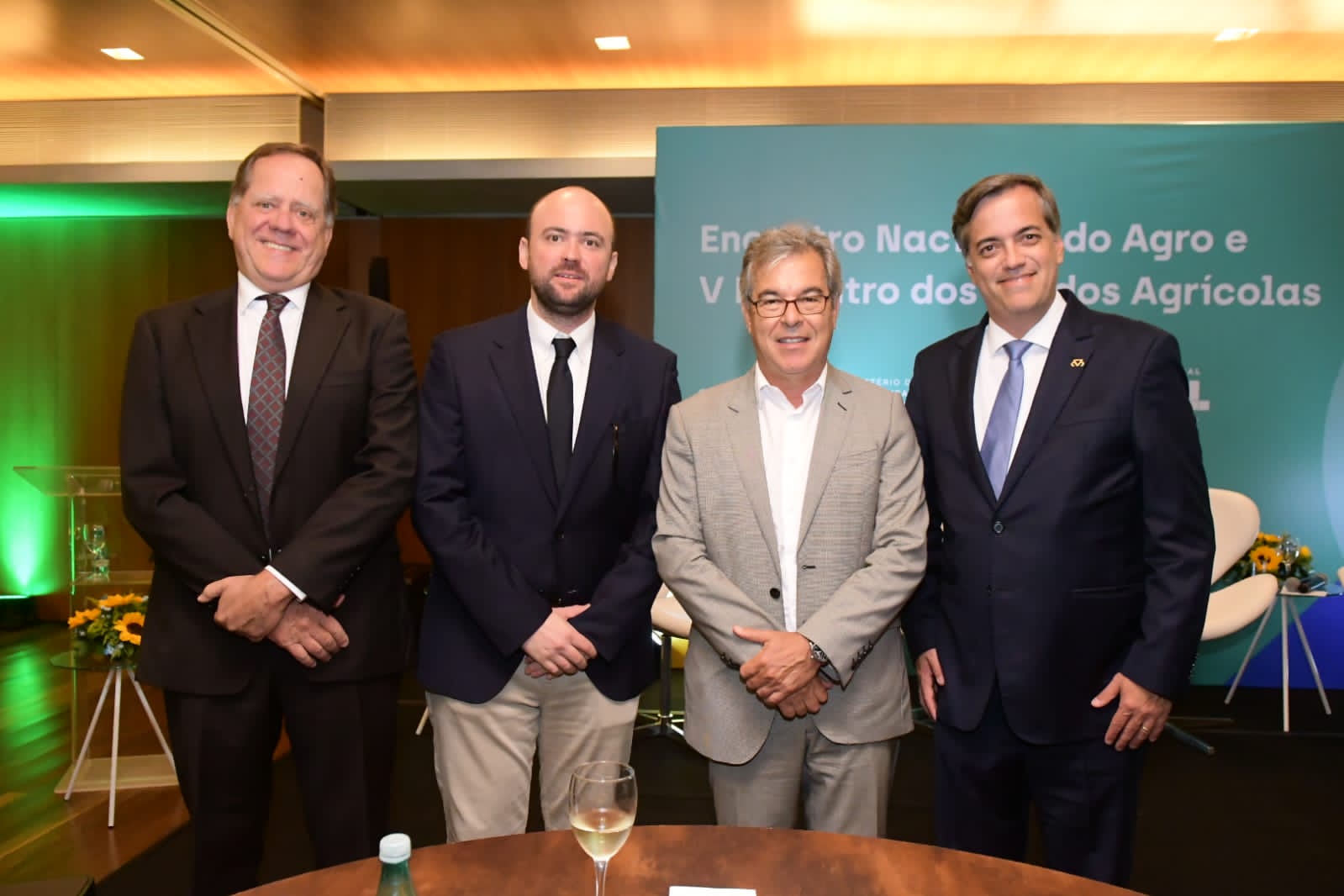 A comitiva da ABCZ com o presidente da ApexBrasil, Jorge Viana