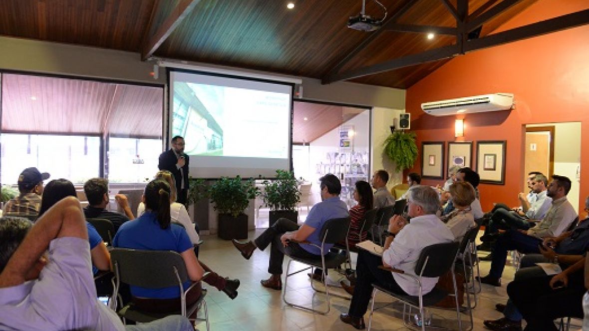 ABCZ comemora a primeira ExpoGenética com a presença de grande público internacional