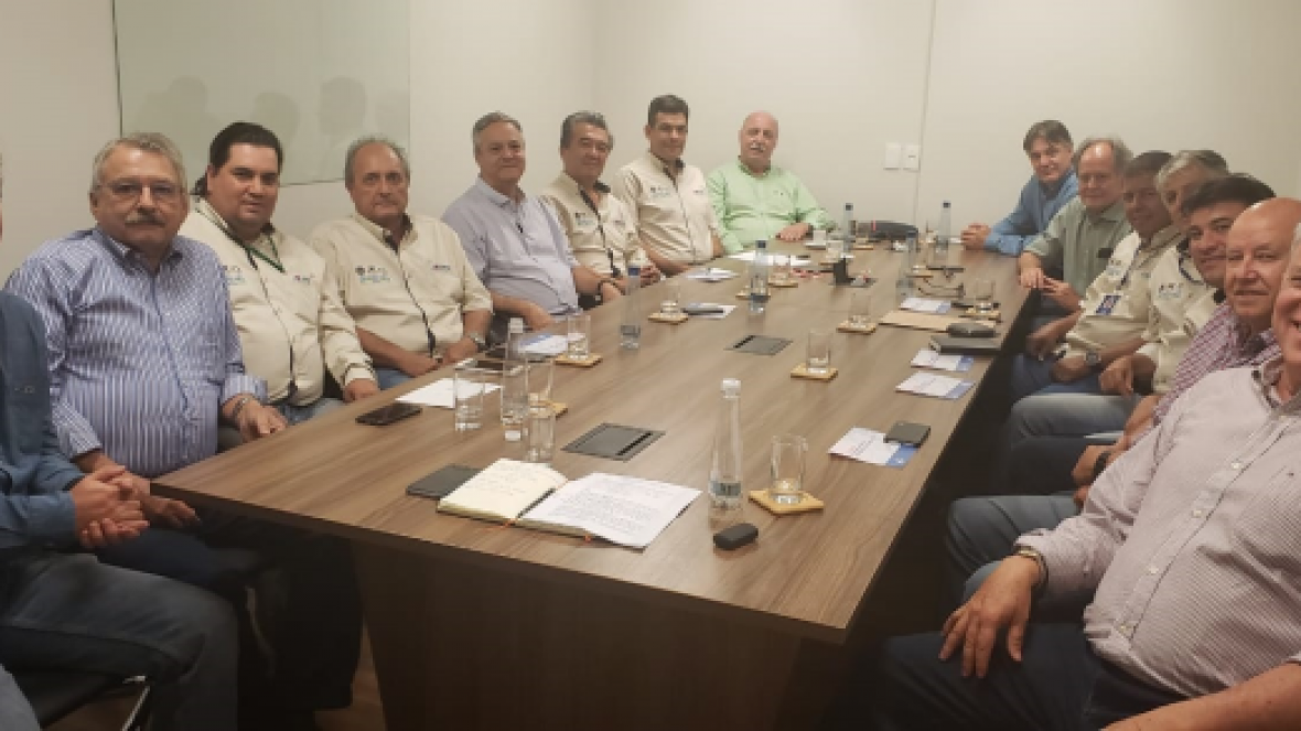 Presidente e diretores da ABCZ se reúnem com técnicos do Mato Grosso