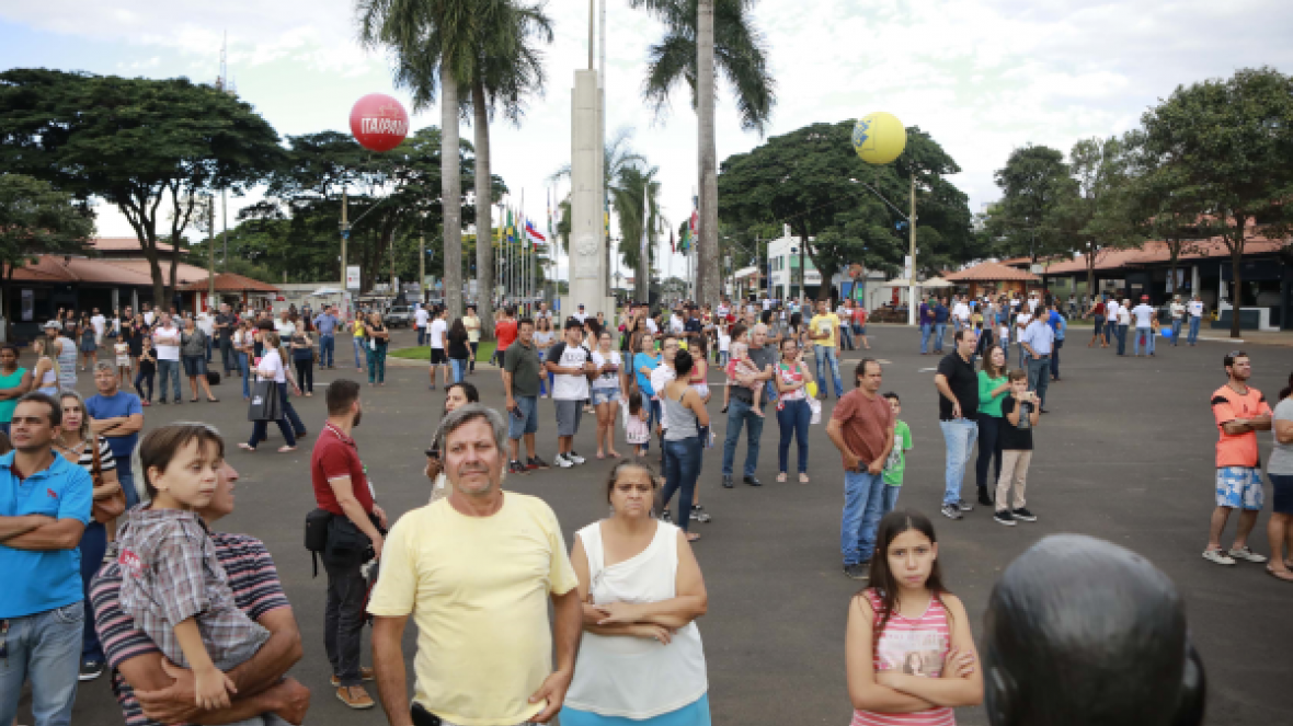 Grande público marca presença no 1º dia de ExpoZebu