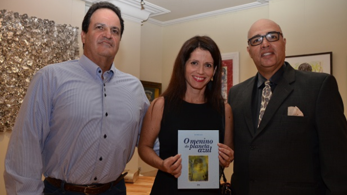 Autor de livros sobre zebu toma posse na Academia de Letras do Triângulo Mineiro