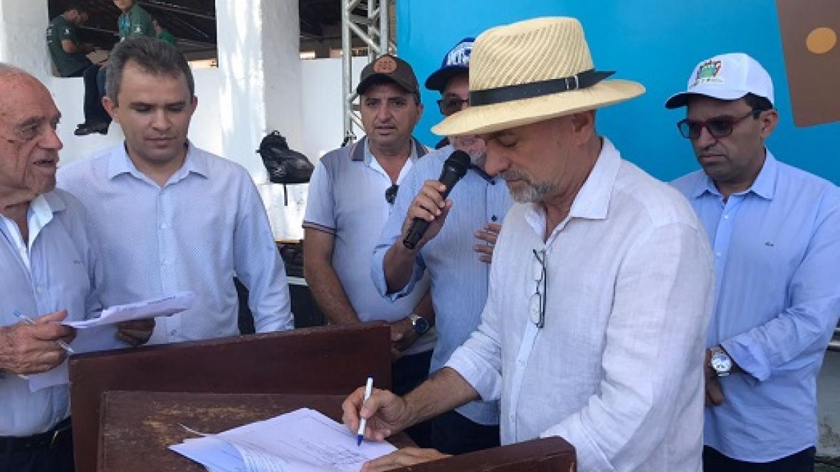 Termo de Cooperação Técnica é assinado para implantação do Pró-Genética no Ceará