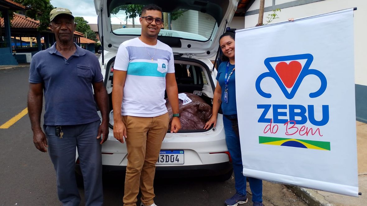 Zebu do Bem realiza doação de roupas e óleo a instituições de Uberaba