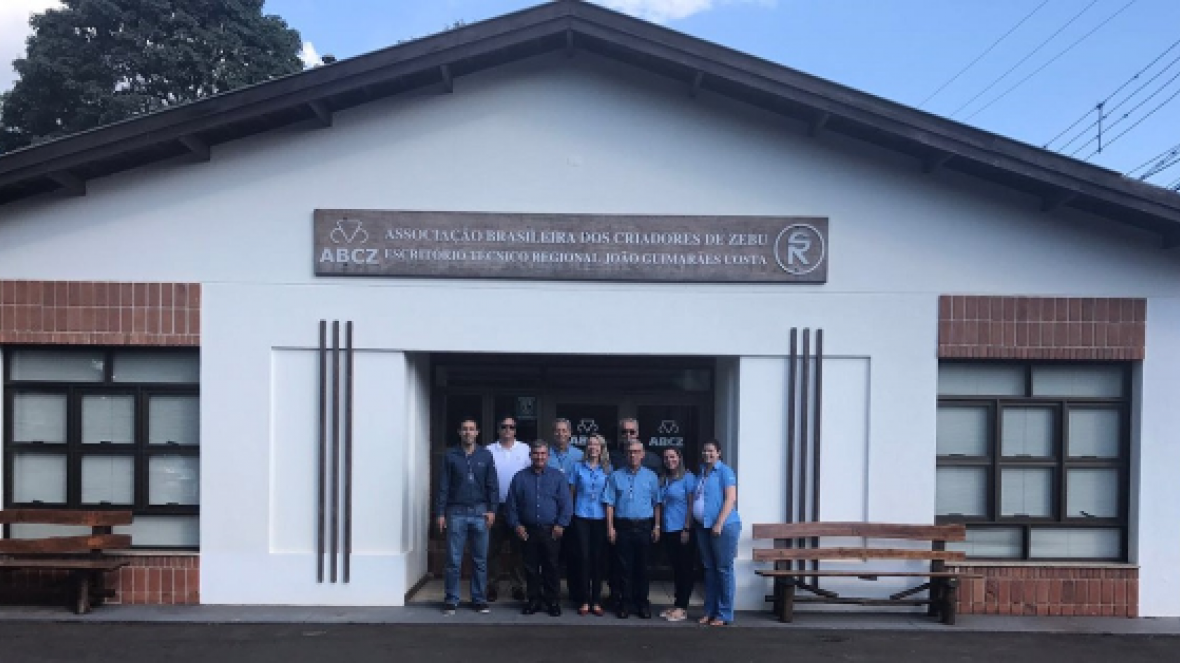 Diretores da ABCZ realizam visita técnica à ETR Londrina