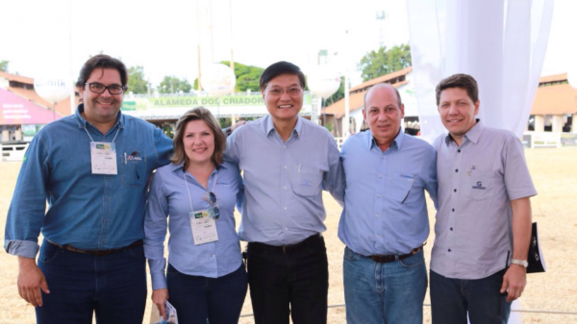 Equipe do PMGZ Leite participa da Megaleite 2016