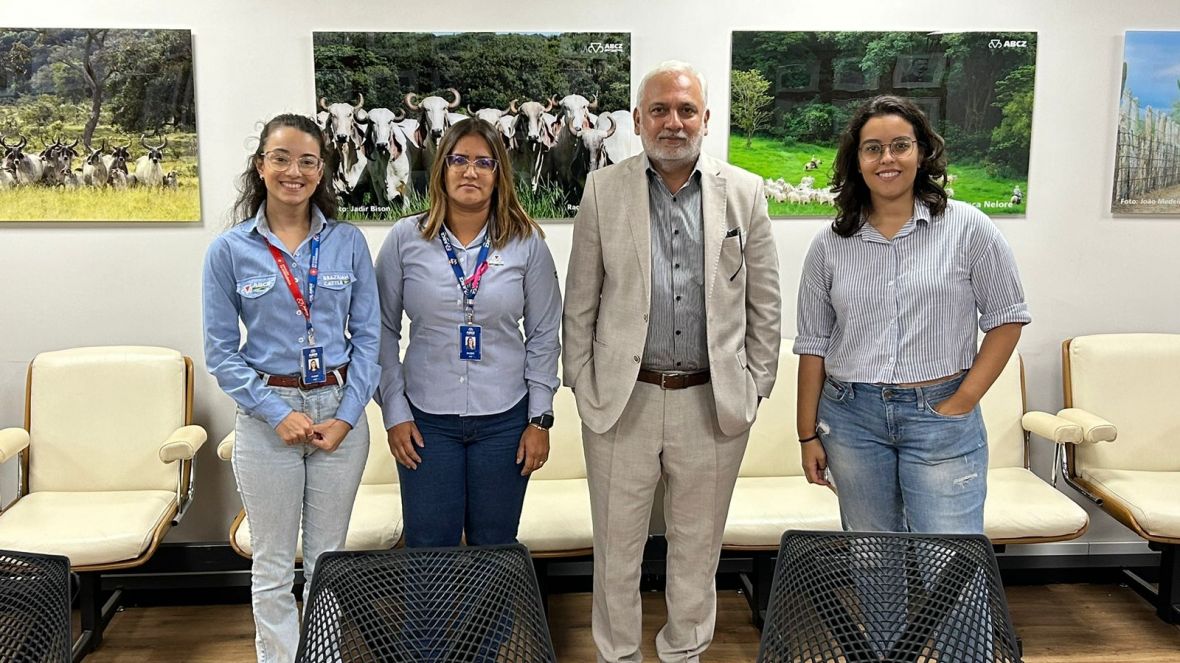 ABCZ recebe visita de empresa de gestão pecuária do Paquistão