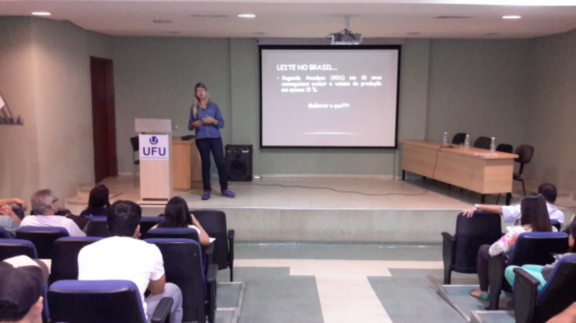 Simpósio Melhoramento de Bovinos de leite tem palestra sobre PMGZ