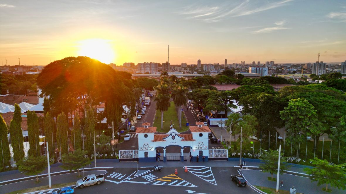 Com presença de autoridades, a 89ª ExpoZebu será aberta oficialmente neste sábado