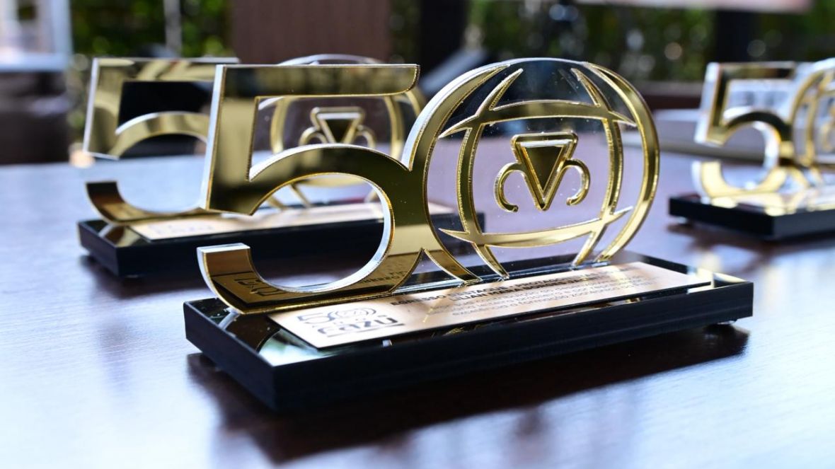 Fazu homenageia egressos Protagonistas do Leite durante ExpoLeite