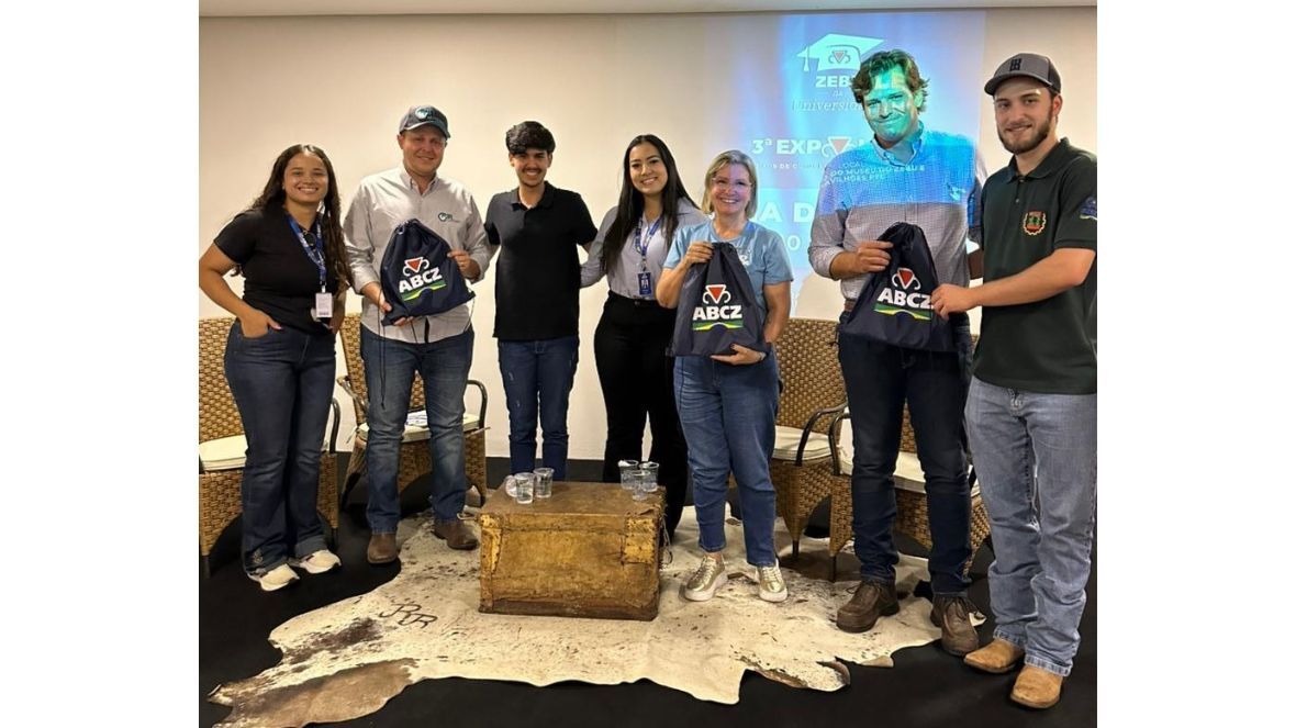 Zebu na Universidade e Diretório Acadêmico de Zootecnia da Fazu promovem mesa-redonda sobre o futuro da produção leiteira durante a 3ª ExpoLeite