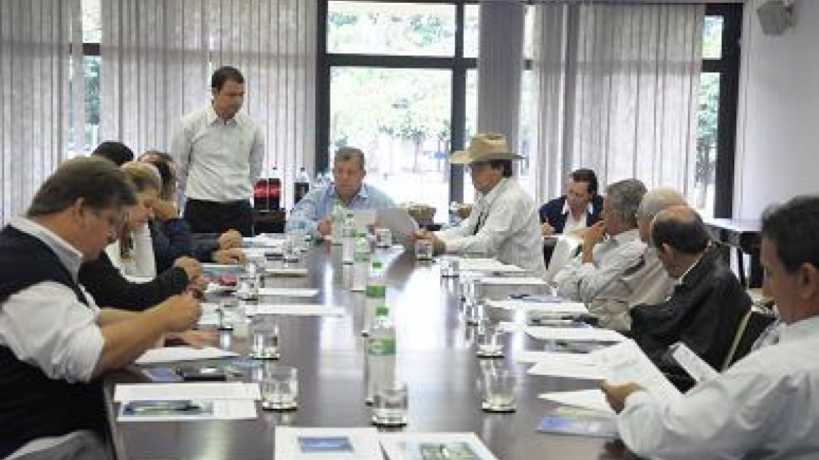 Conselheiros consultivos da ABCZ comentam particularidades da pecuária nos estados