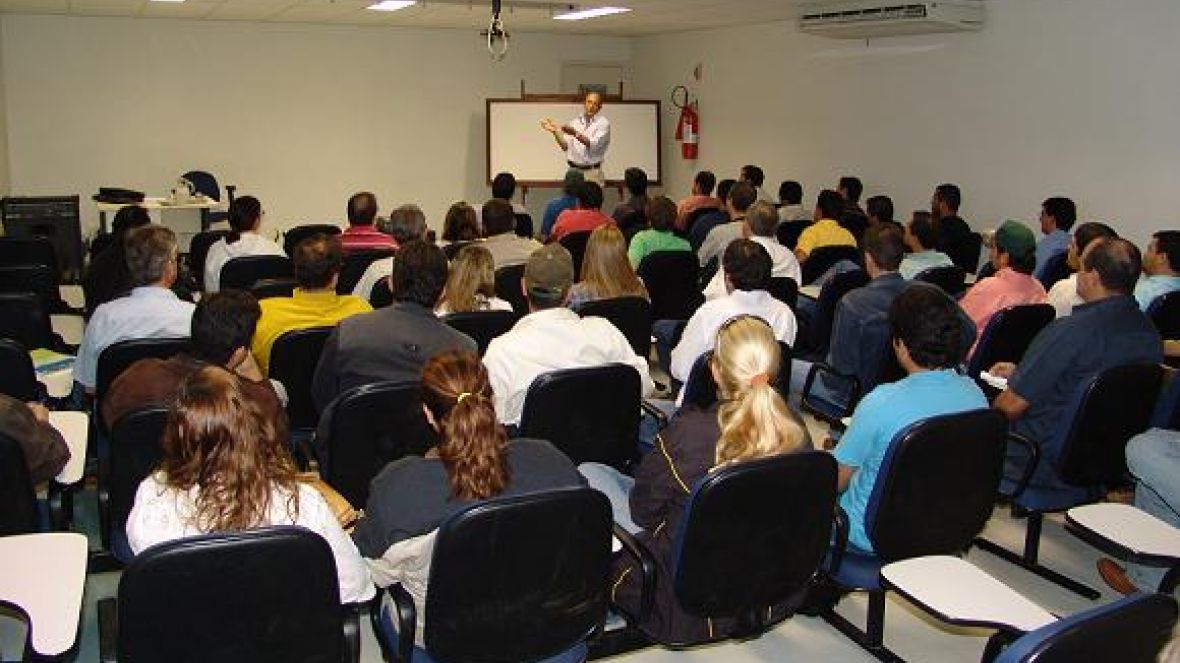 FAZU está com inscrições abertas para cursos de pós-graduação 