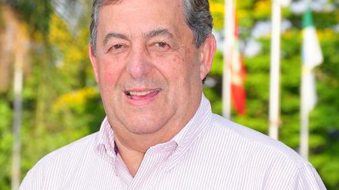 Presidente e Vice-presidente da ABCZ são homenageados pelo Jornal da Manhã