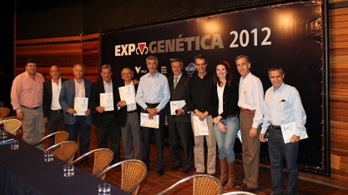 Sumário unificado ABCZ, ANCP e Embrapa lançado na abertura da ExpoGenética