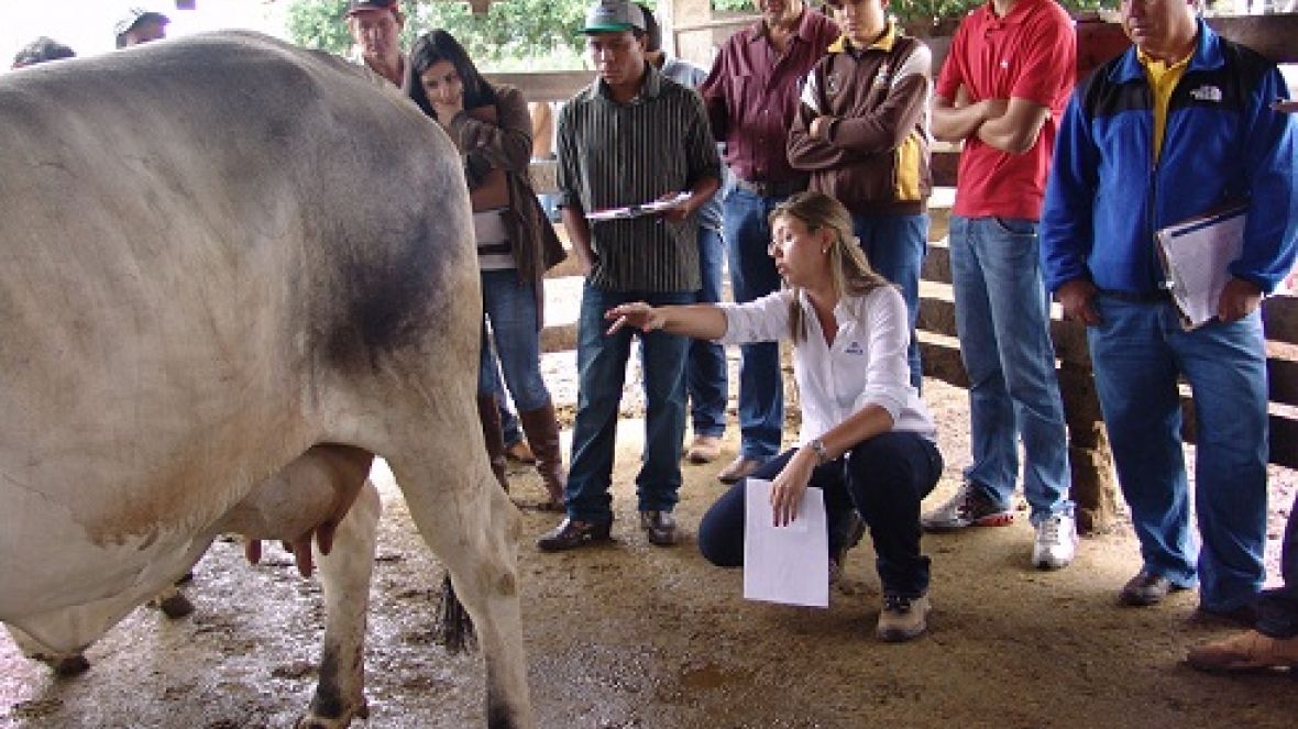 Gerente do PMGZ faz palestra durante Jornada Científica da FAZU
