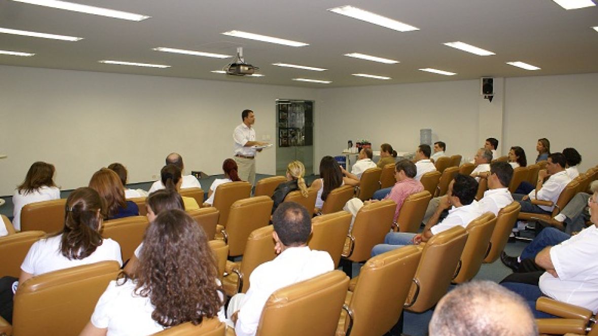 ABCZ mantém certificação para as Normas ISO 9001 e 14001