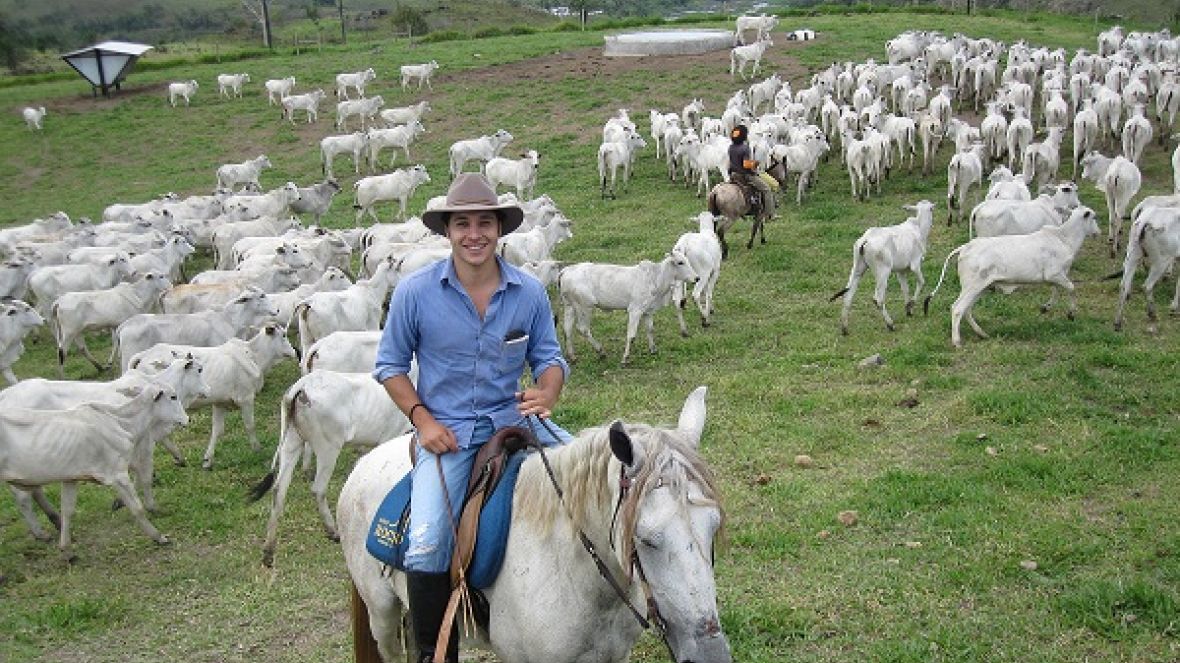 Egressos da FAZU disseminam tecnologias brasileiras em outros países