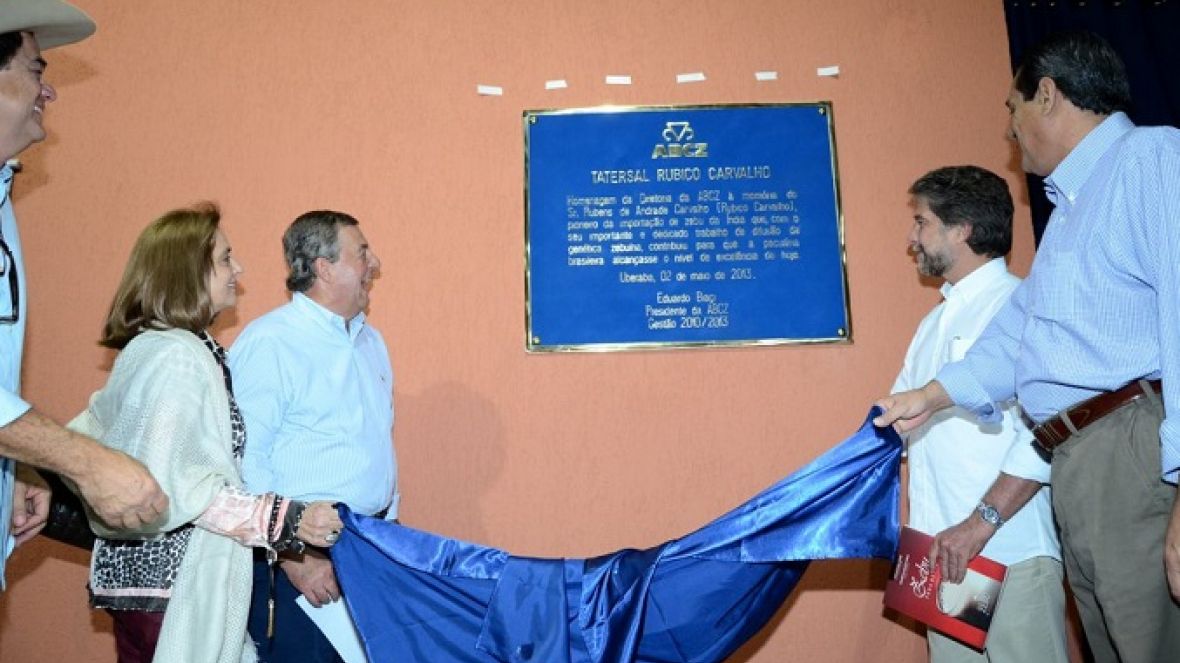 ABCZ homenageia Rubico Carvalho em reinauguração de Tatersal