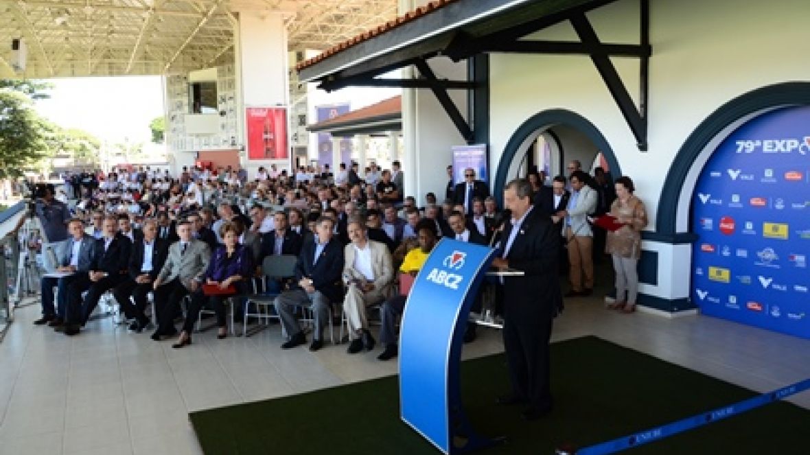 ExpoZebu 2013 é aberta oficialmente