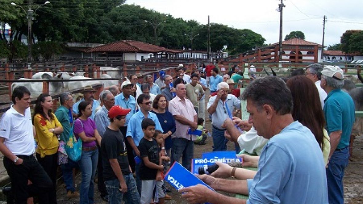 Uberaba sedia feira de touros do Pró-Genética