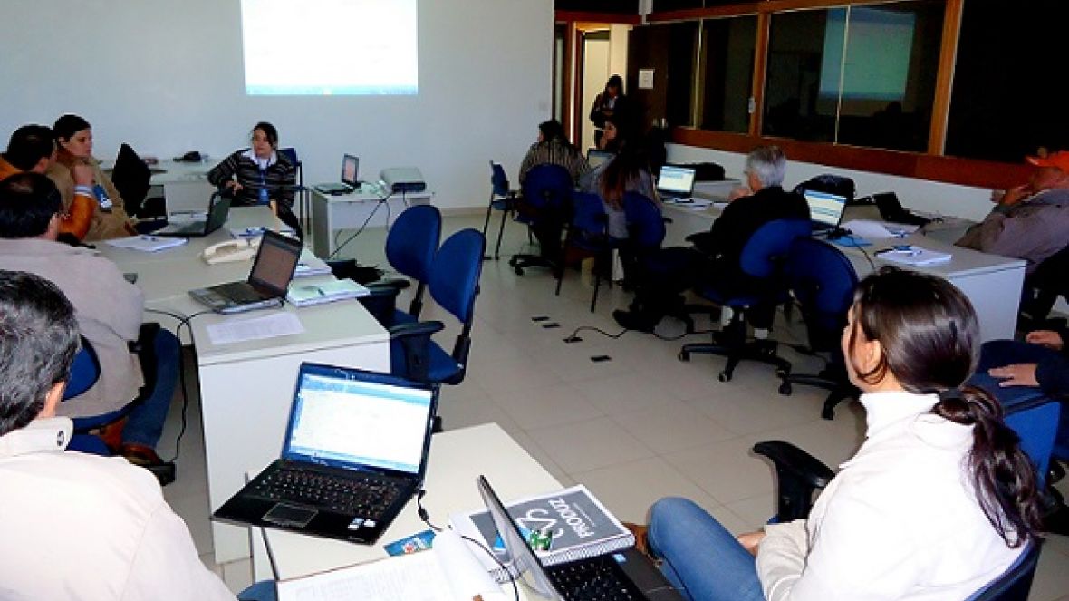 Campo Grande sedia curso gratuito do PRODUZ