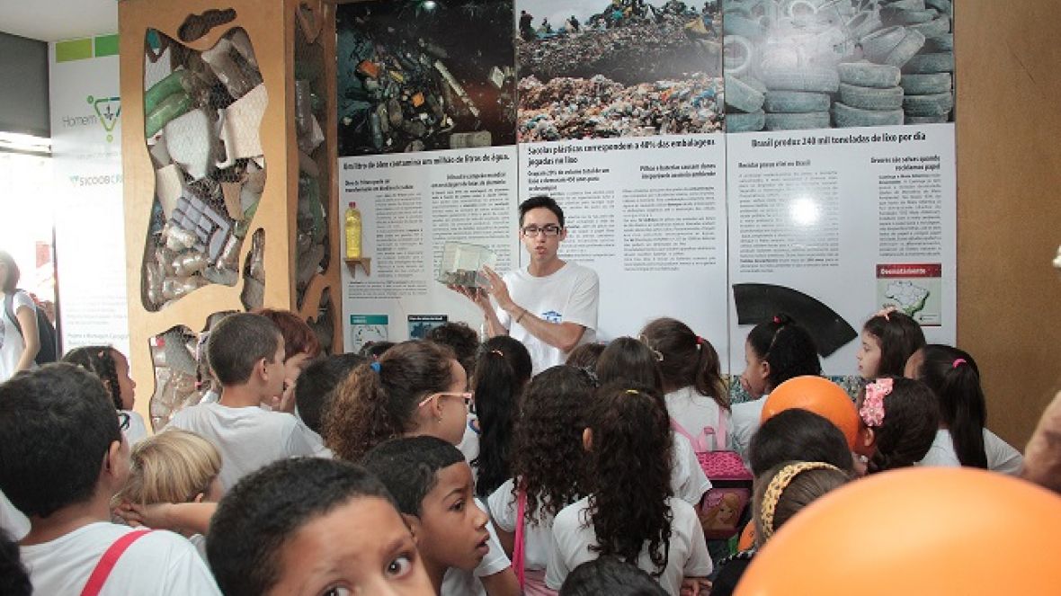 Crianças aprendem sobre pecuária na ExpoZebu 80 Anos