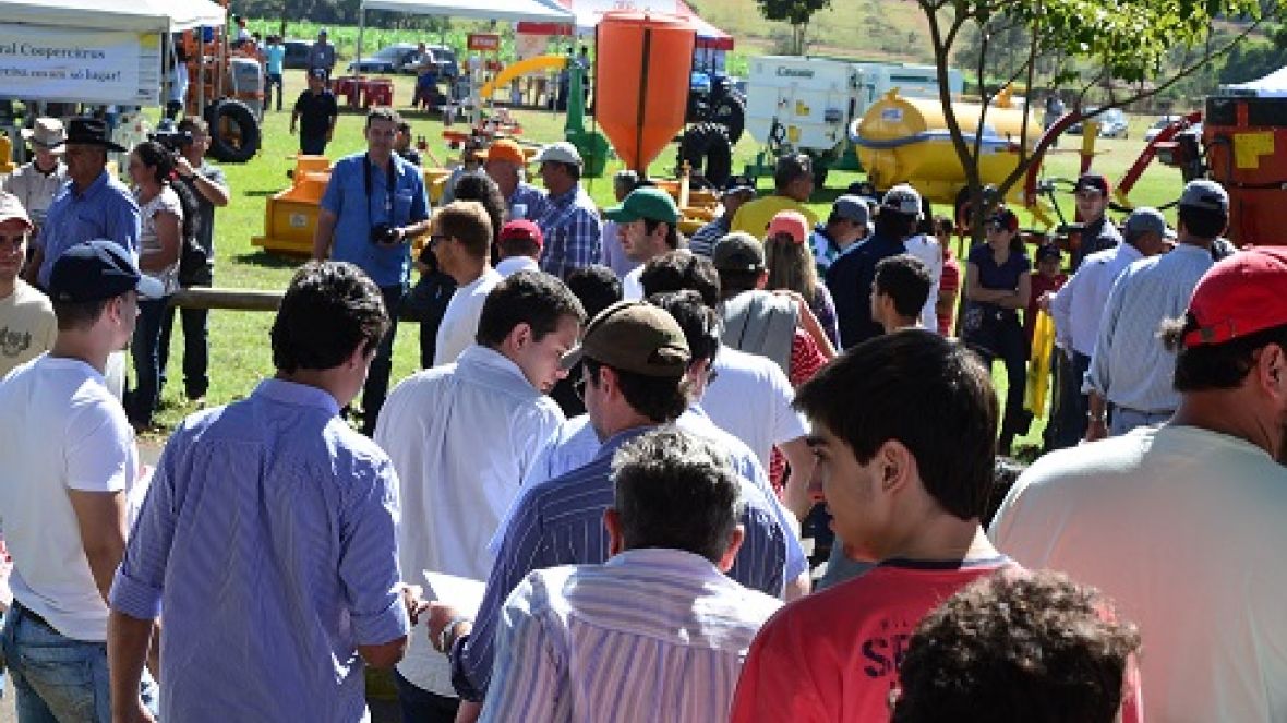 Com a expectativa de mais de 10 mil visitantes, começa a ExpoZebu Dinâmica