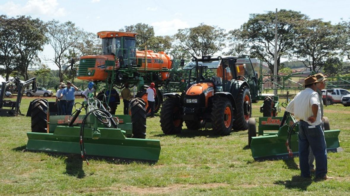 Exposições práticas e debates no 1º dia de ExpoZebu Dinâmica