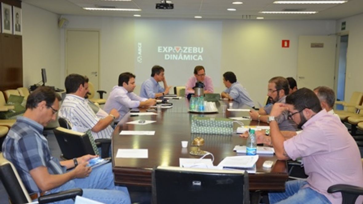 ExpoZebu Dinâmica 2015 é lançada oficialmente