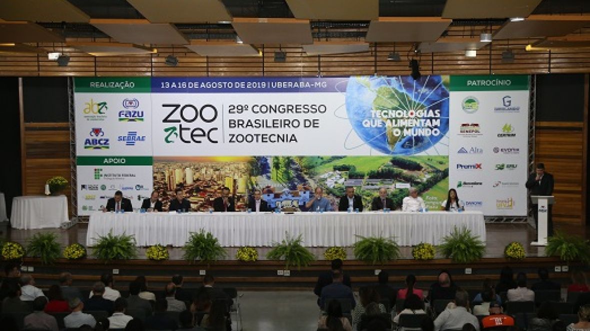 Abertura oficial do Zootec 2019 é marcada por homenagens