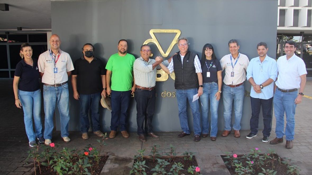 88ª ExpoZebu: em visita à ABCZ, Secretário Adjunto de Agricultura do Acre firma parceria para fortalecer melhoramento genético no estado