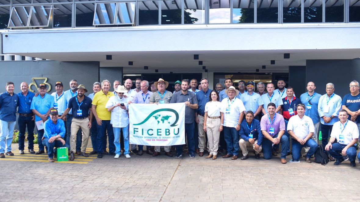Ficebu realiza reunião com 40 associações internacionais na 89ª ExpoZebu