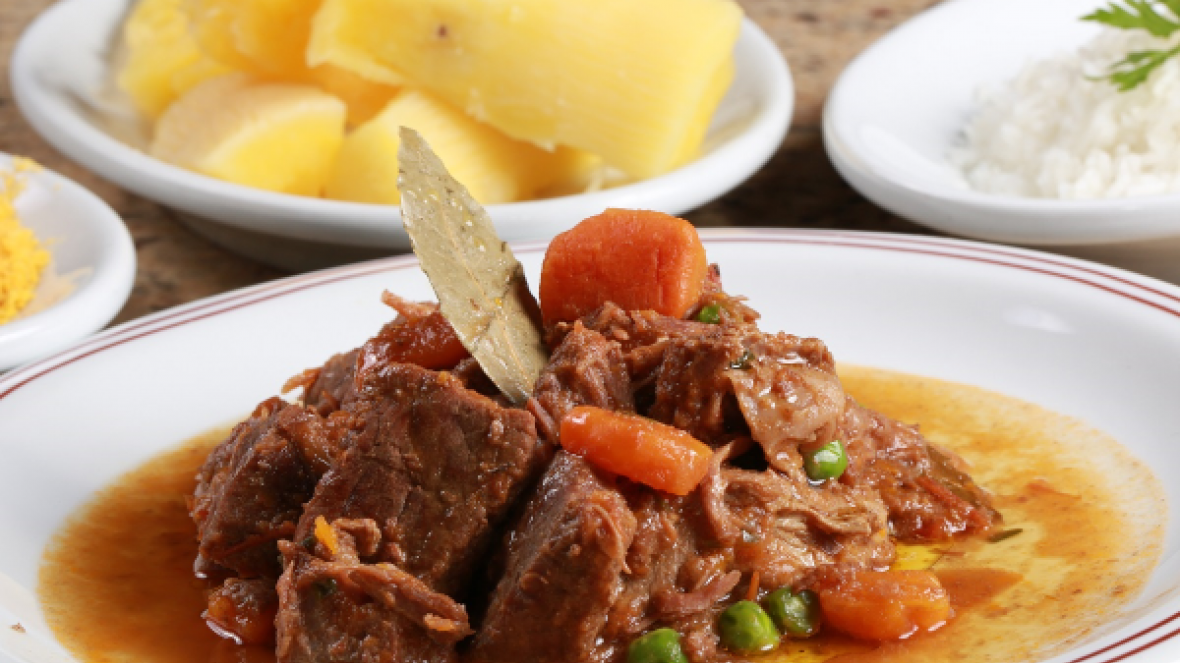 Com quebra de recorde mundial, ABCZ irá preparar seis toneladas de carne de Zebu durante a ExpoZebu