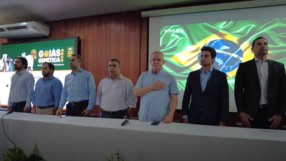 Presidente da ABCZ participa da abertura oficial da Goiás Genética 2022