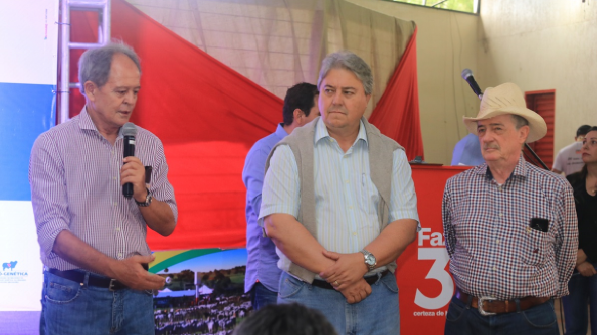 Lançamento de Carne de Zebu atrai centenas de pessoas a Fazenda Figueirão