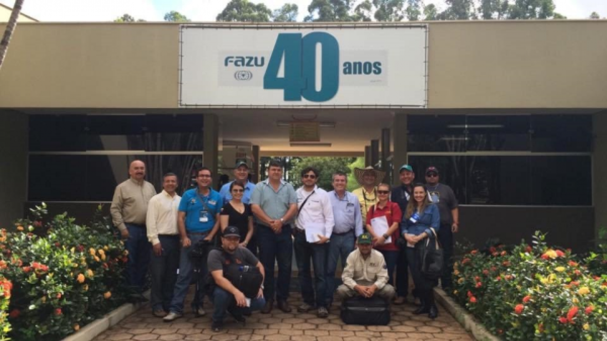 Jornalistas estrangeiros conhecem o campus da FAZU