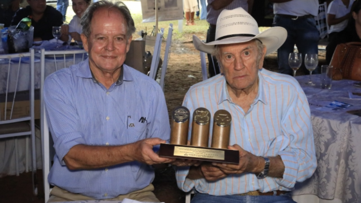 ABCZ homenageia Antônio Renato Prata 