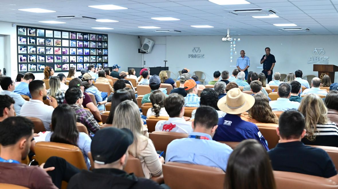 Curso de Julgamento da ABCZ reúne 140 participantes em Uberaba