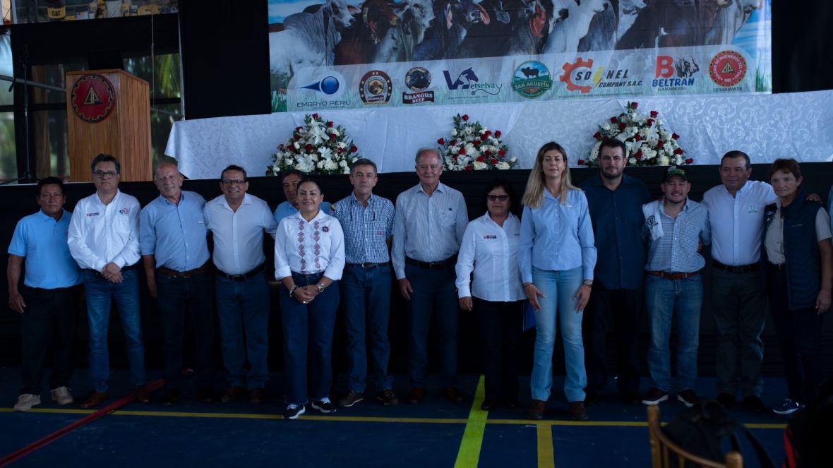 ABCZ participa de lançamento de feira e programa de melhoramento genético das raças zebuínas no Peru