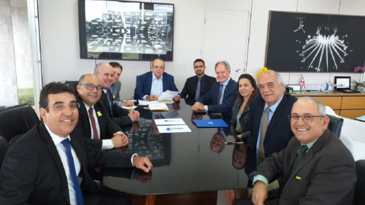 Governador do DF recebe convite e confirma participação na ExpoZebu 2019