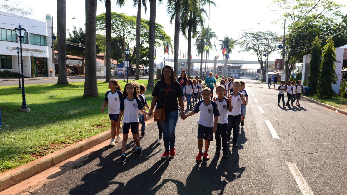 ExpoGenética terá projetos Zebu na Escola e Zebu na Universidade