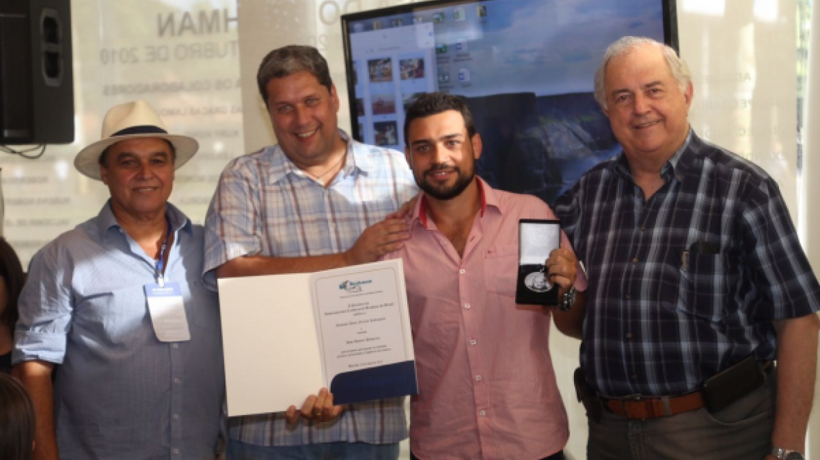 Brahmistas são homenageados com a Comenda José Amauri Dimarzio