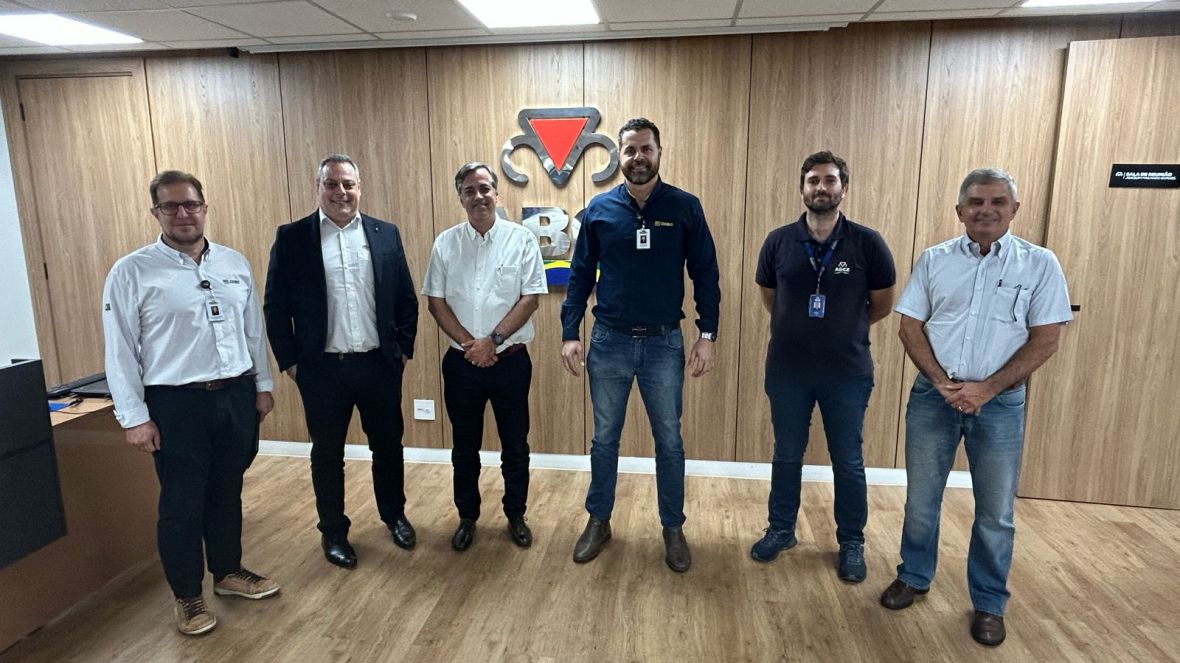 ABCZ recebe visita da Oxbo Brasil, que abrirá planta industrial em Uberaba (MG) nesta semana