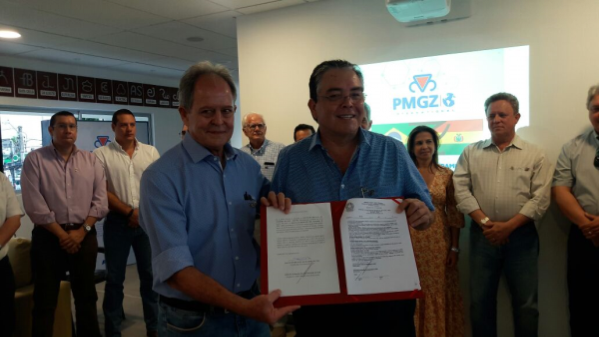 ABCZ e Asocebu Bolívia assinam 1º contrato do PMGZ Internacional 