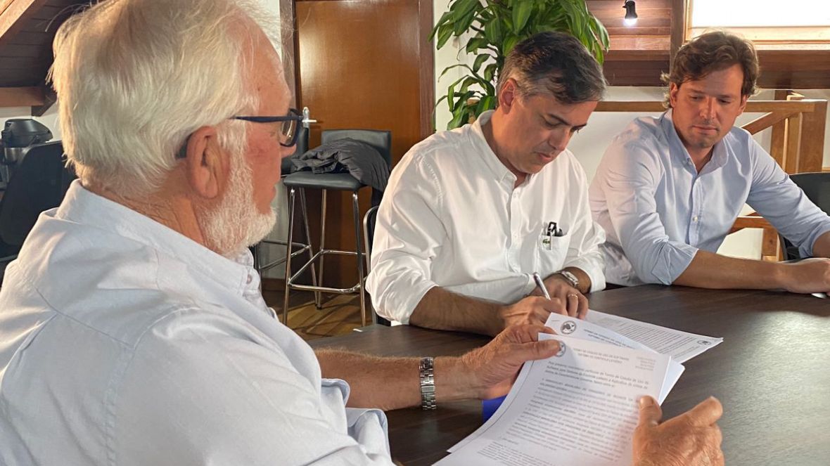 ABCZ firma parceria com ABCBRH para aprimorar Controle Leiteiro e coleta de dados de Características Lineares de raças zebuínas
