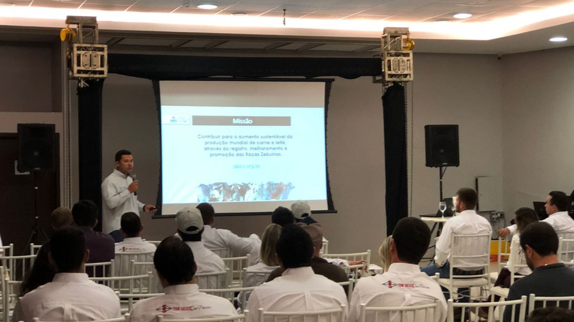 ABCZ e PMGZ são destaque em convenção promovida pela Central Select Sires
