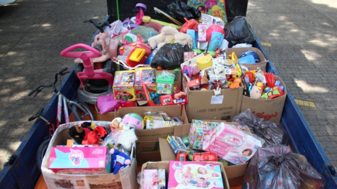 Mais de 800 brinquedos são arrecadados na primeira quinzena de campanha da ABCZ