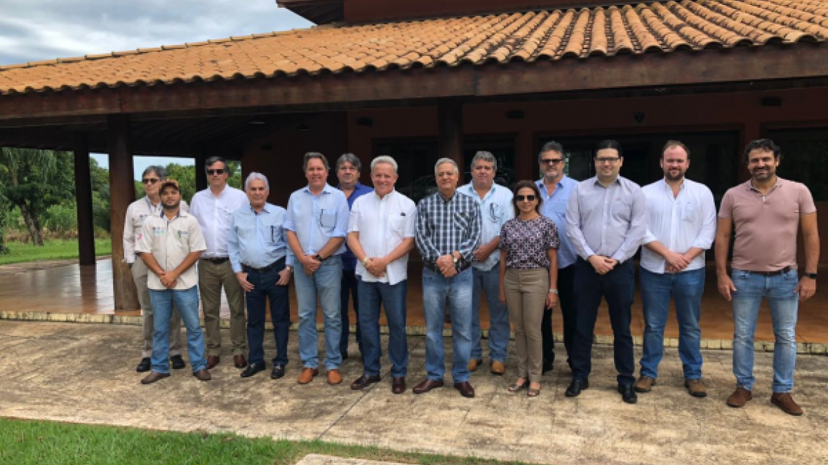 Diretoria da ABCZ visita Fazenda Experimental e Fazu