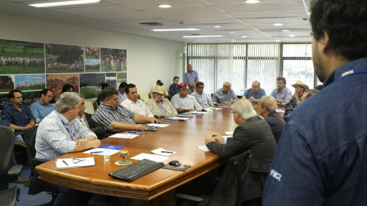 Carne de Zebu: diretrizes do programa são debatidas com criadores