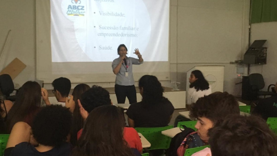 ABCZ Mulher participa de Semana Nacional de Ciência e Tecnologia 2018